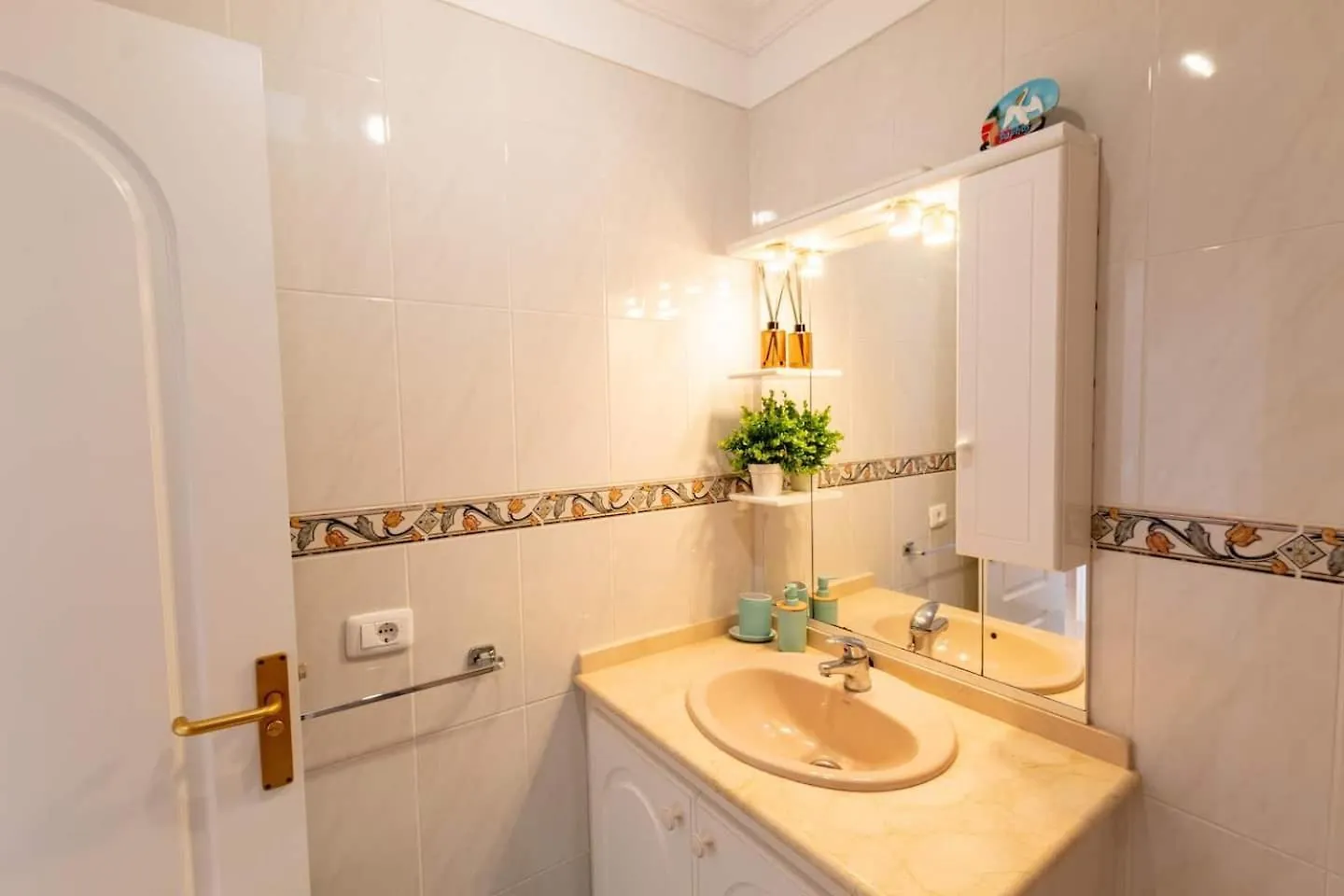 Penthouse Apt With Jacuzzi By Dream Homes Tenerife Puerto de Santiago  0*, Puerto de Santiago (Tenerife)