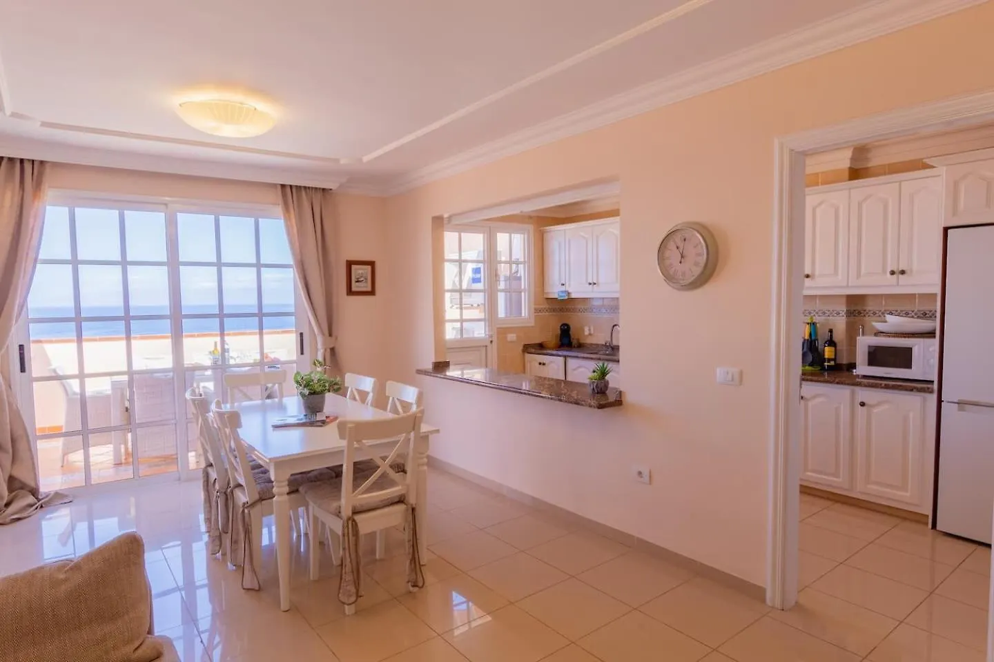 아파트 Penthouse Apt With Jacuzzi By Dream Homes Tenerife 푸에르토 데 산티아고 스페인